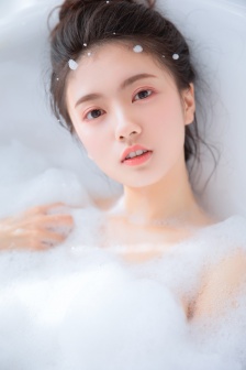 铃木梨央